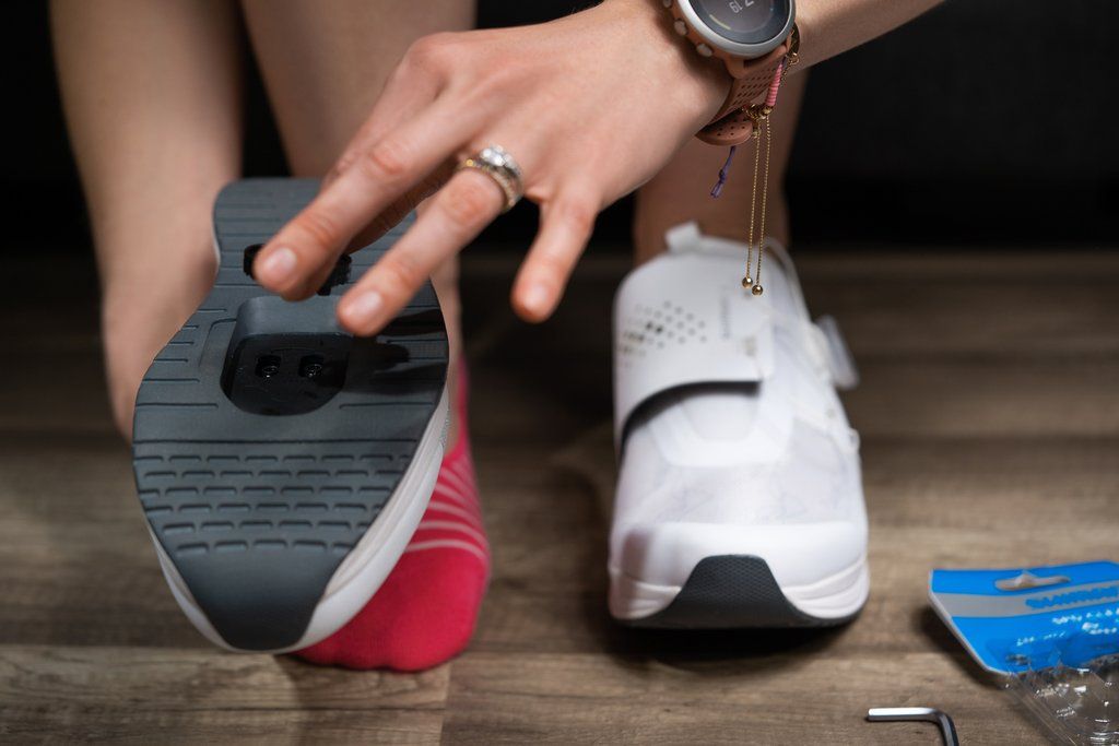 Shimano Indoor Cycling How to install SPD / 2hole cleats